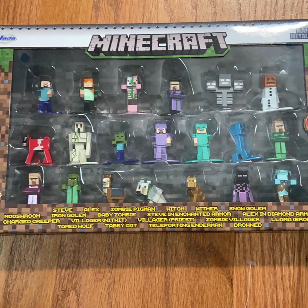 Minecraft metalfigs wave 2- brand new never opened